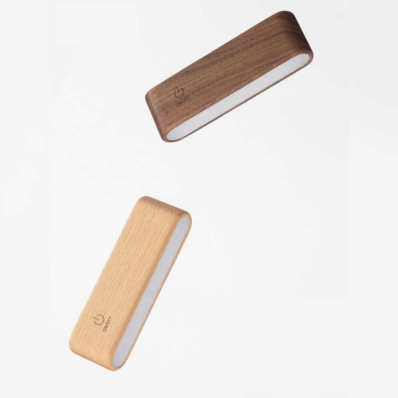 Massief houten bureaulamp met magnetische oplading