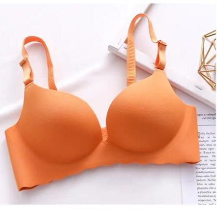 Lift-up bra for a natural shape in complete discretion 